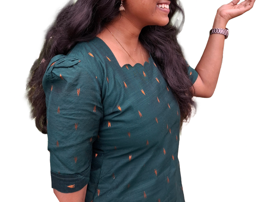 The Emerald Scallop-Neck Kurti with Gold Detailing
